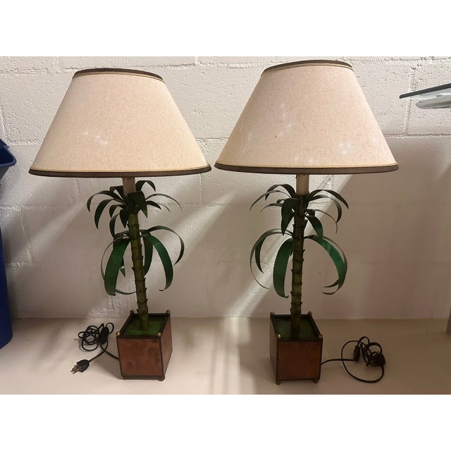 1960s Pair, Hollywood Regency, Italian Tole Cachepot Table Lamps For Sale - Image 5 of 11