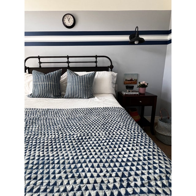 Contemporary King Mandir Navy Blue Cotton Quilt For Sale - Image 4 of 5