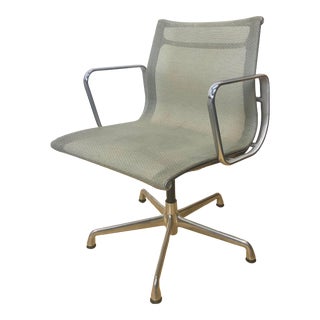 1990s Eames Aluminum Group Executive Desk Chair For Sale