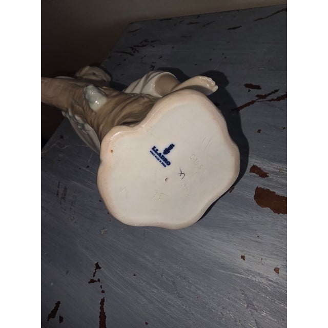 Two Vintage Lladro Figurines For Sale - Image 4 of 10