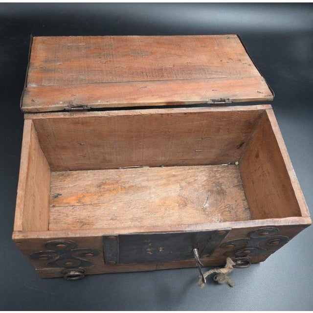 Storage Chest for the Touareg For Sale - Image 4 of 6