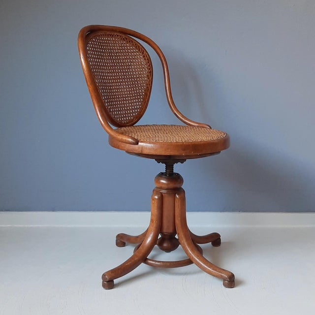 Nr. 1 - Nr. 5101 Swivel Chair with Backrest from Thonet, 1900s For Sale - Image 3 of 11