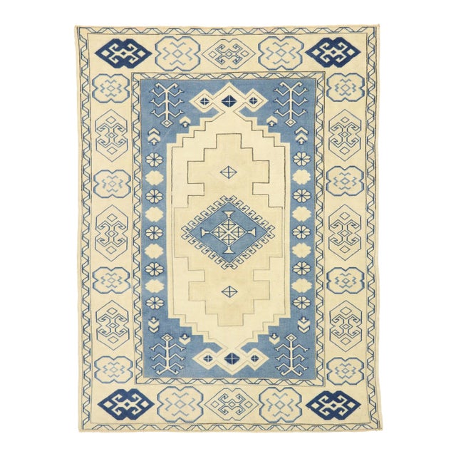 Vintage Turkish Oushak Rug - 05'06 X 07'03 For Sale