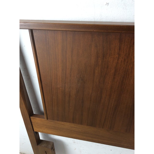 Wood Mid Century Modern Walnut Headboard With Turned Wood Frame For Sale - Image 7 of 18
