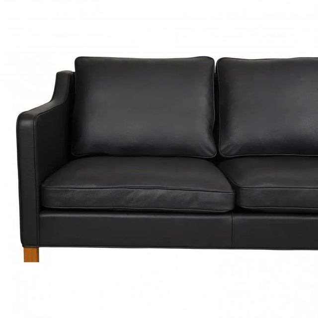 Model 2323 3-Seater Sofa in Black Bison Leather by Børge Mogensen for Fredericia For Sale - Image 6 of 10