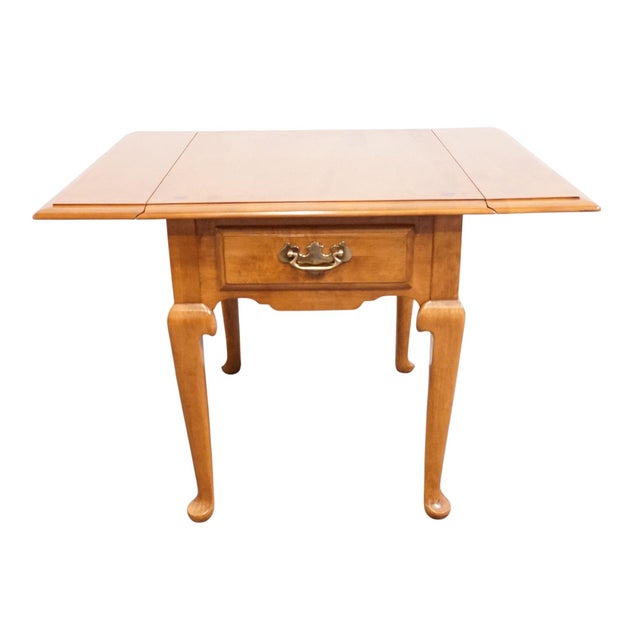 Ethan Allen Heirloom Nutmeg Maple Colonial Early American 33" Drop Leaf Accent End Table 10-8034 For Sale - Image 9 of 17