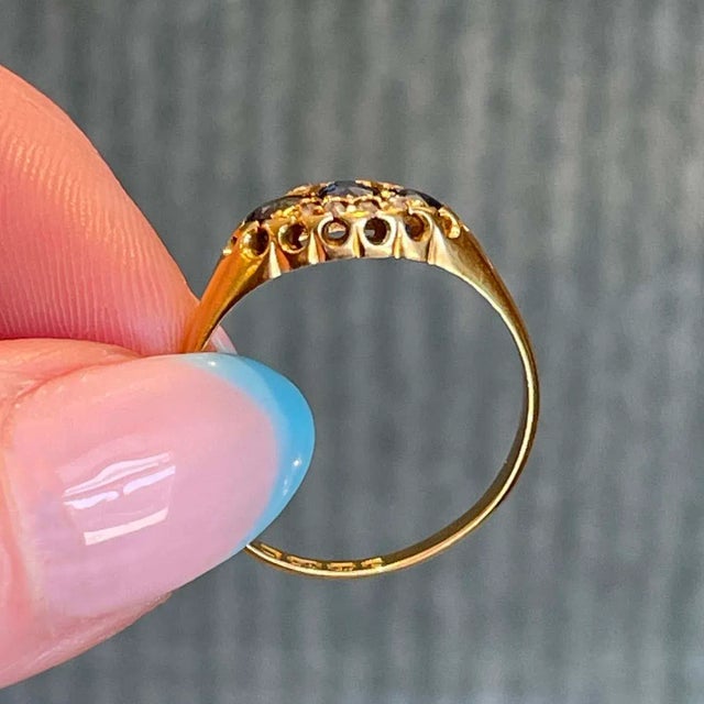 Traditional 1904 Edwardian Sapphire Diamond 18k Gold Ring Size 7.5 For Sale - Image 3 of 11