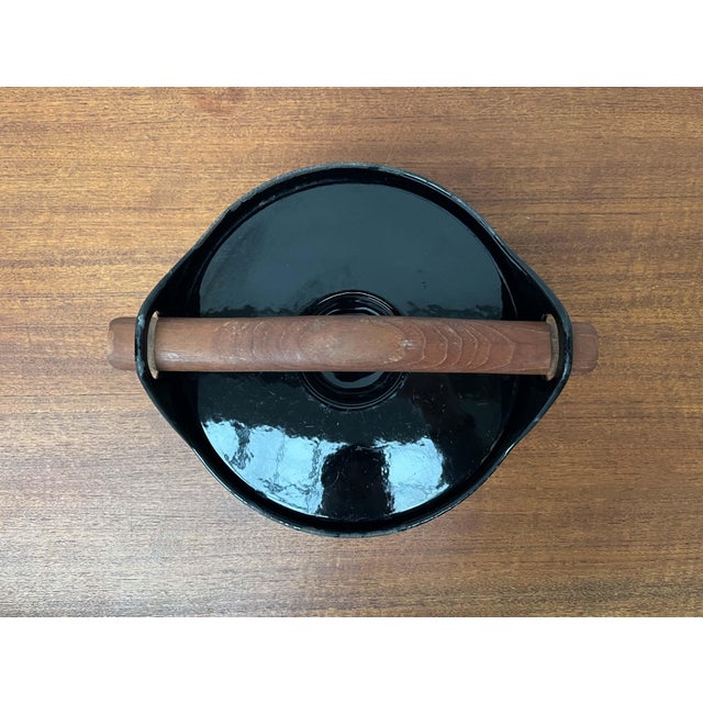 Mid-Century Modern Black Enamel Cast Iron Pot with Teak Handle by Timo Sarpaneva for Rosenlew of Finland, 1960s Original...