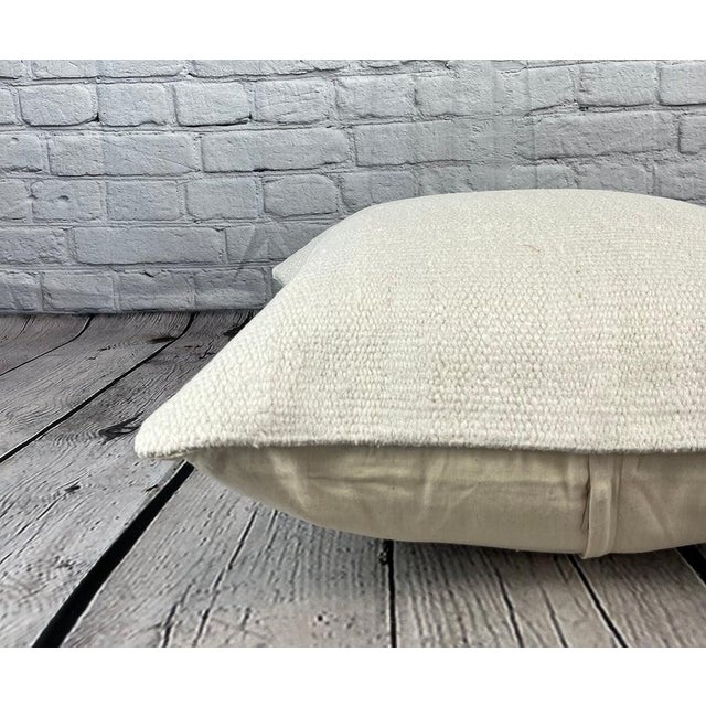 20 x 20 Hemp Pillow Turkish Cushion Natural Grayish White Pillow Cushion Cover For Sale - Image 4 of 4