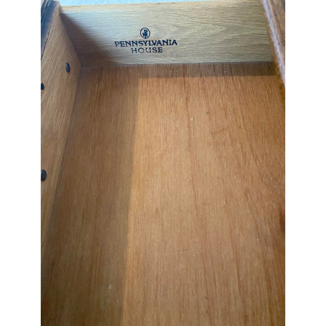 Brown Late 20th Century Pennsylvania House Pair of Unique Tiered Solid Oak Nightstands American Traditional With Colonial Style Excellent Condition For Sale - Image 8 of 16