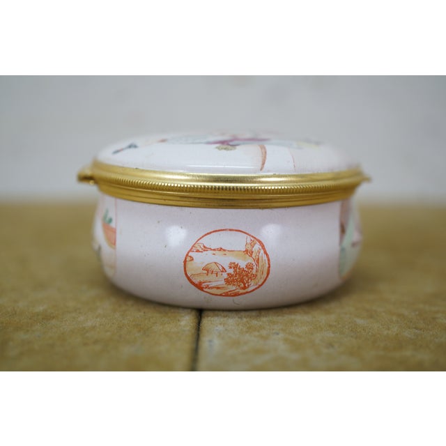 Mid 20th Century Mid 20th Century Halcyon Days England Chinese Chinoiserie Enamel Keepsake Box 2.5" For Sale - Image 5 of 13