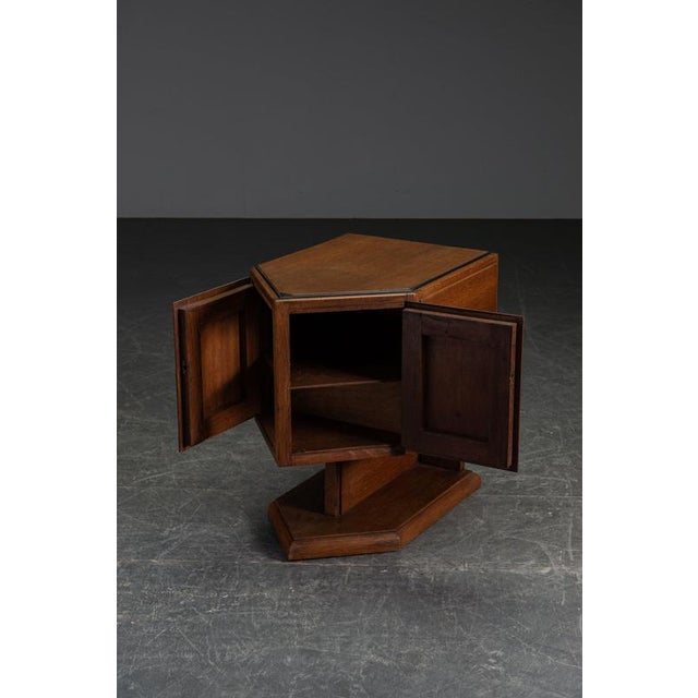 1920s Amsterdamse School Cabinetperiod: 1920sorigin: The Netherlandsdimensions (cm): h66 x w45 x d67 cmdimensions (inch):...