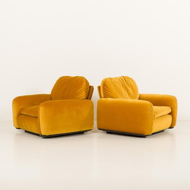 Piumotto Armchairs by Arrigo Arrigoni for Busnelli, 1970s, Set of 2 For Sale - Image 4 of 16