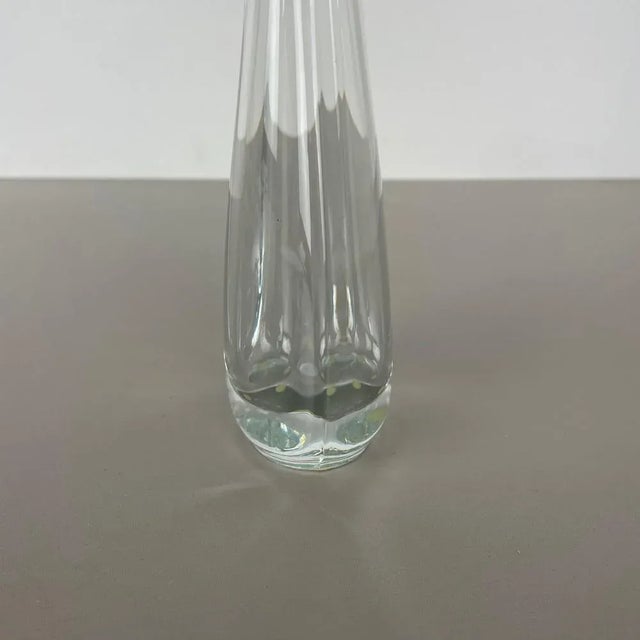 Large Floral Crystal Glass Vase attributed to Flavio Poli for Art Vannes, France, 1970s For Sale - Image 10 of 18