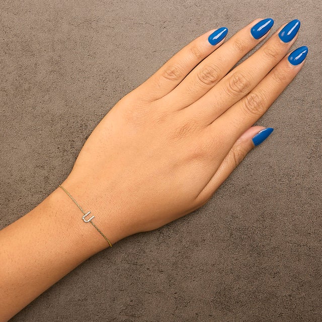 Early 21st Century 10K Yellow Gold Diamond Accent "U" Initial Charm and Link Bracelet For Sale - Image 5 of 6