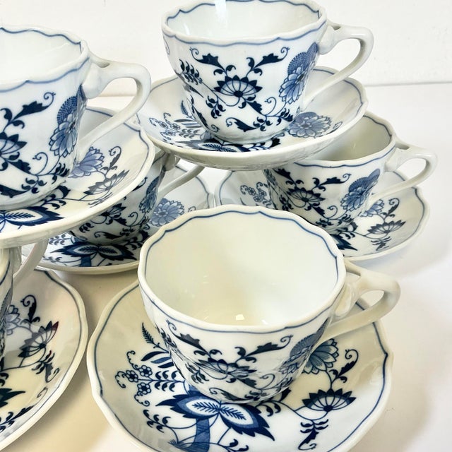 1970s Vintage Japanese Chinoiserie Meissen Blue Danube Cup & Saucer Sets - Service for 6 - 12 Pieces For Sale - Image 5 of 13