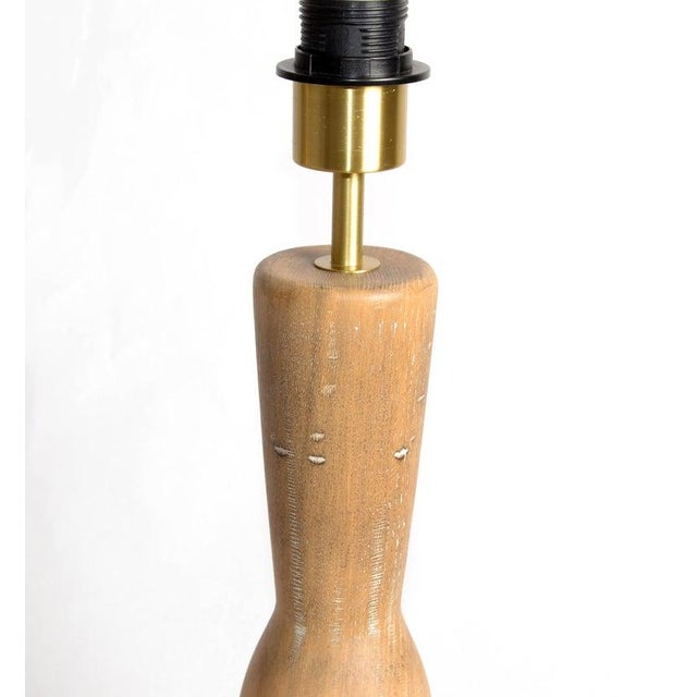 Vintage Natural Tapered Solid Wood Brass Table Lamps Mid-Century Modern, Pair For Sale In Miami - Image 6 of 18