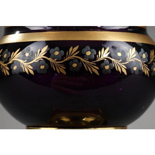 Opaline Medicis Vase in the style of La Fontaine, 1820 For Sale - Image 12 of 17