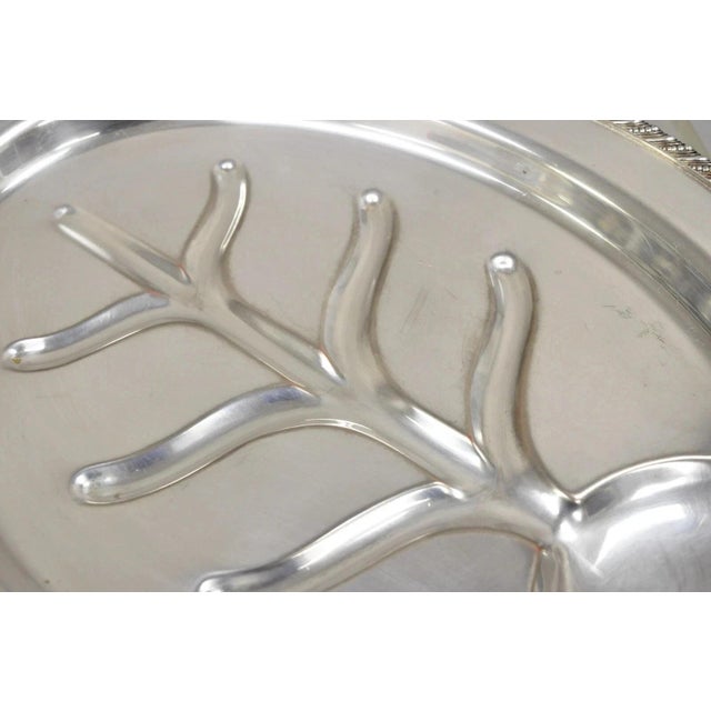 Mid 20th Century Vintage English Regency Silver Plated Oval Meat Cutlery Serving Platter Tray For Sale - Image 5 of 11