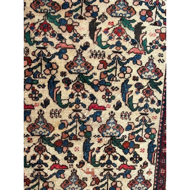 Small Vintage Abadeh Rug, 1960s For Sale - Image 6 of 16