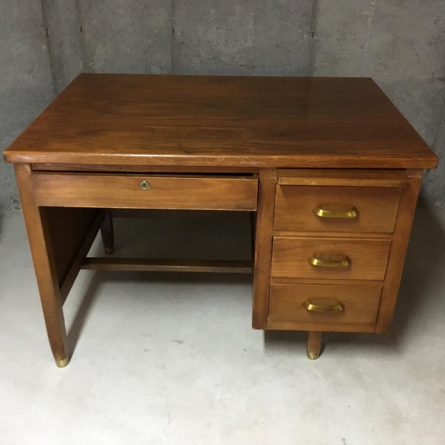 MId 20th Century Oak Desk For Sale - Image 4 of 4