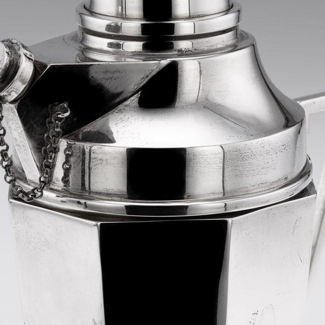 Vintage Art Deco English Silver Cocktail Shaker, 1934 For Sale - Image 11 of 16