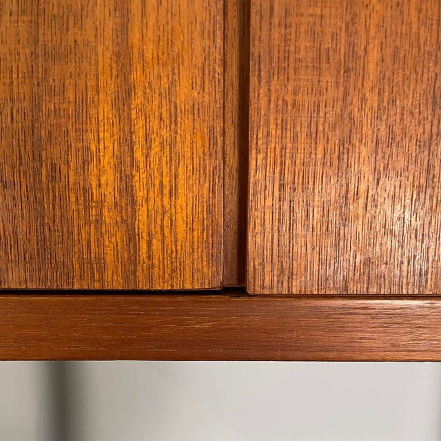 Italian Floor to Ceiling Bookcase in Wood, Black Metal and Brass, 1960s For Sale - Image 18 of 18