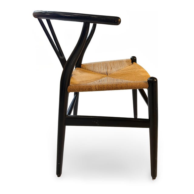 Black Set of Four Wishbone Dining Chairs, Attributed to Hans Wegner for Carl Hansen & Søn For Sale - Image 8 of 18