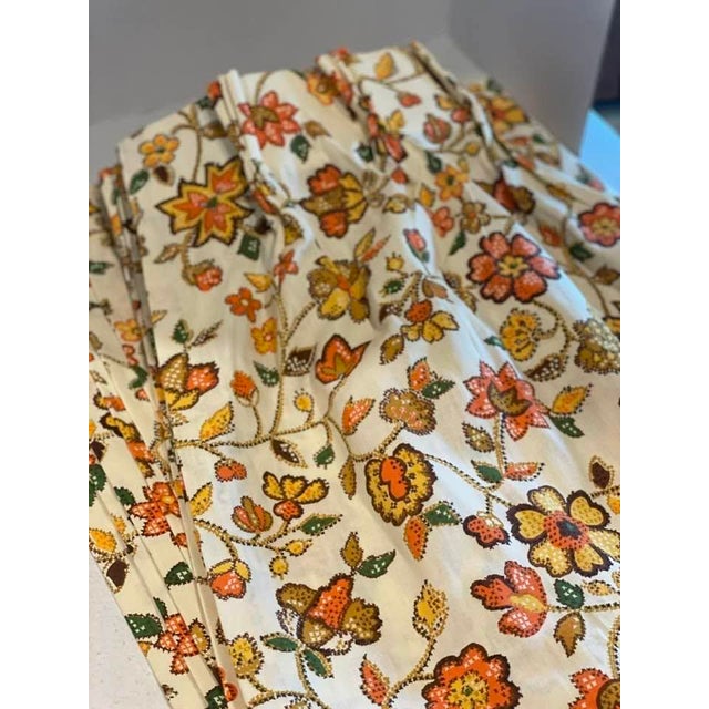 Set of 6, Vintage Lot 70s Groovy Mod Retro Flower Power Jacobean Design HTF Deadstock Curtains Mint For Sale - Image 4 of 9