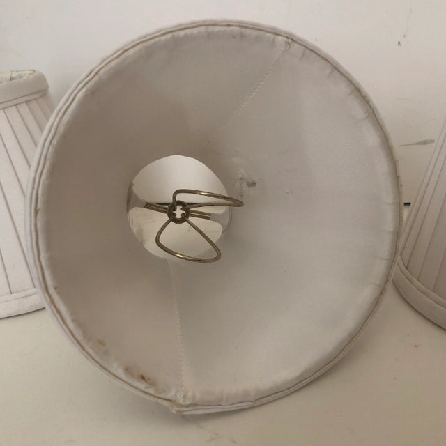 Traditional White Pleated Lamp Shades - Set of 4 For Sale - Image 3 of 6