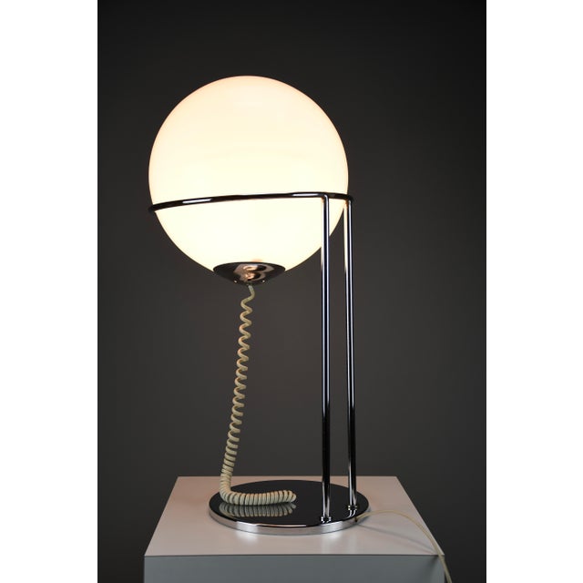1970s Mid-Century Modern Space Age Chrome and Glass Globe Table Lamp, 1970s For Sale - Image 5 of 11
