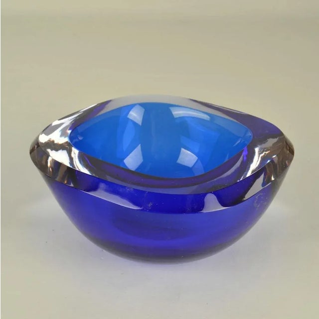 Murano Submerged Glass Bowls attributed to Flavio Poli for Seguso, Italy, 1960s, Set of 2 For Sale - Image 6 of 8