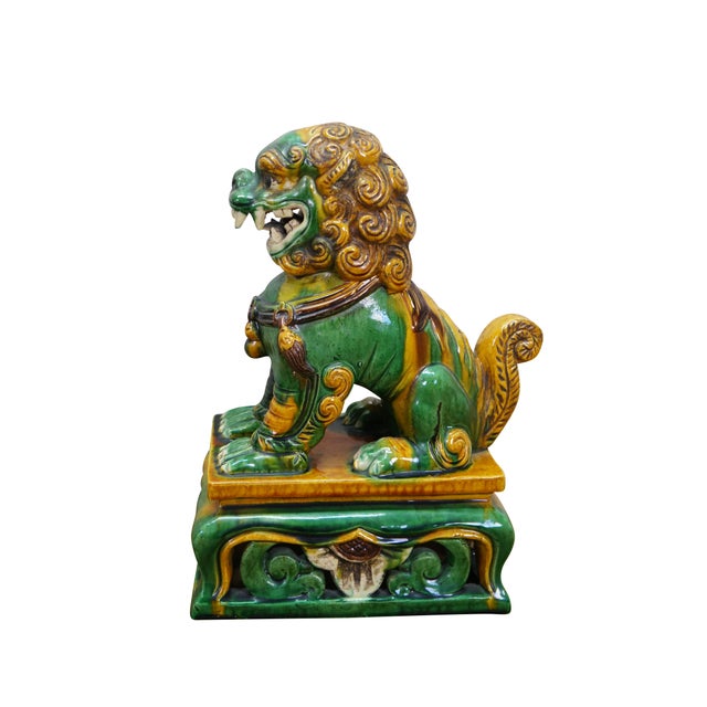 Chinoiserie 2 Chinese Green Sancai Glazed Porcelain Foo Dog Guardian Lion Statues 12" For Sale - Image 3 of 18