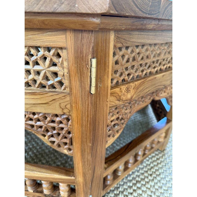 Traditional Octagonal Wood and Inlay Coffee Table For Sale - Image 3 of 10