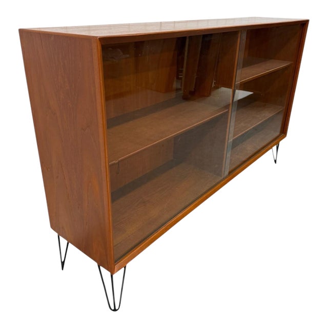 Mid-Century Danish Modern Display Case - Refinished! For Sale