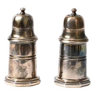 French Silver-Plated Salt and Pepper Shakers from Christofle, 1970s, Set of 2 For Sale