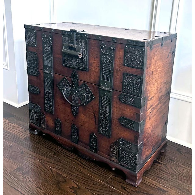 Wood Antique Korean Bandaji Chest Pyongan Do Dynasty For Sale - Image 7 of 14