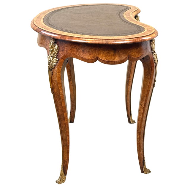Antique Walnut Kidney Shaped Writing Table by Gillow & Co, 1875 For Sale - Image 6 of 16