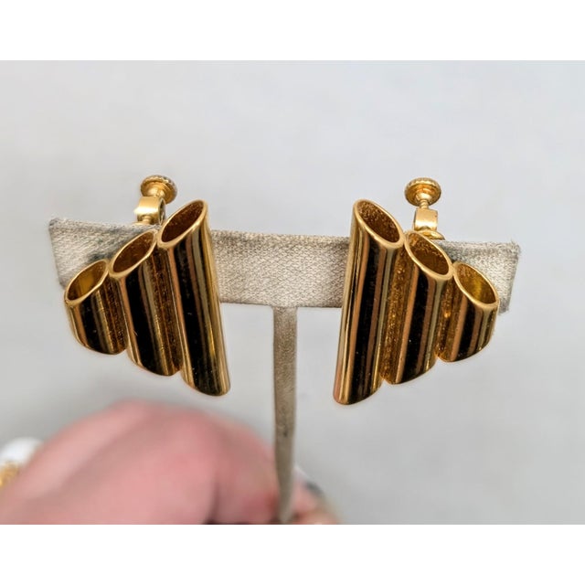 Mid-Century Modern Vintage 1960s Signed Napier Modernist Goldtone Clip Earrings-2 Pieces For Sale - Image 3 of 7
