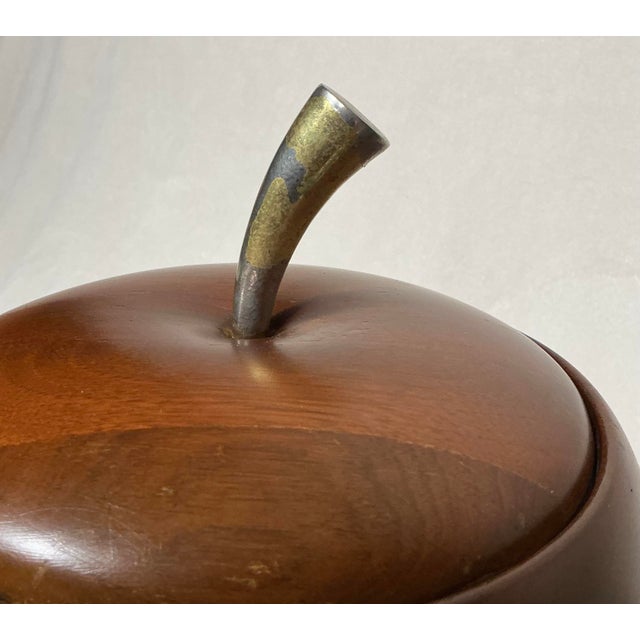 Vintage Mid-Century Modern Apple Shaped Ice Bucket Quaker Solid American Walnut For Sale In Greenville, SC - Image 6 of 12