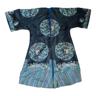 19th Century Chinese Fine Silk Embroidered Dark Blue or Black Informal Robe For Sale