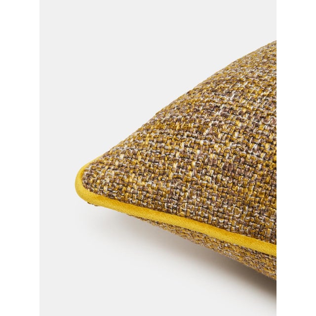 The cushion is supplied complete with an inner insert and finished with a discreet zipper, allowing the cover to be easily...