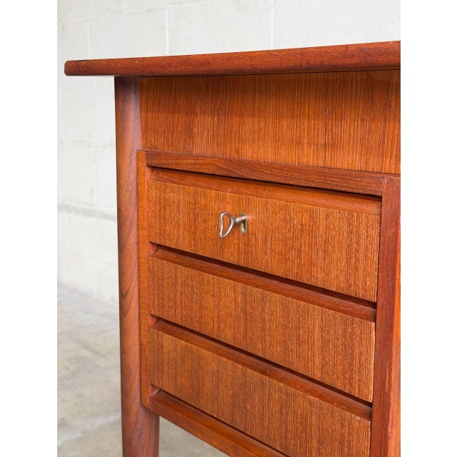 1960s Teak Executive Desk Large Wooden Office Writing Table Denmark Mid-Century Modern 1960s For Sale - Image 5 of 10