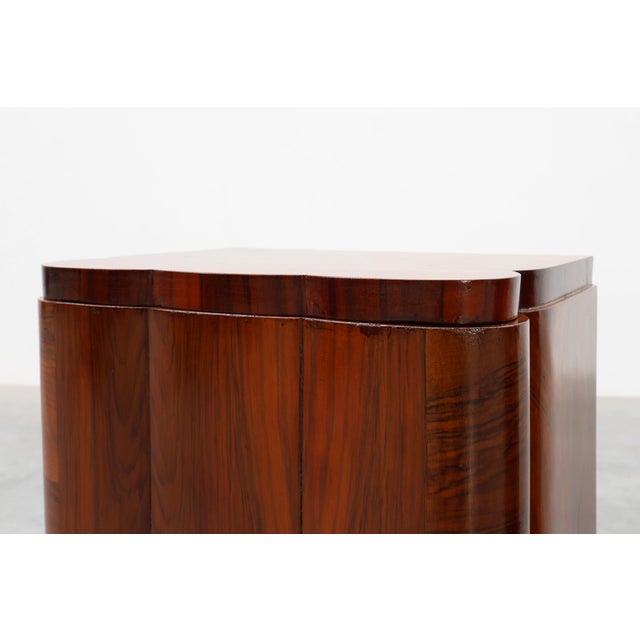Art Deco Nightstands in Walnut, Italy, 1920s, Set of 2 For Sale - Image 13 of 18