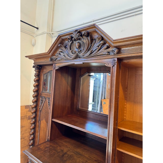 French Henry II Style Oak Hunt Cabinet, 19th Century For Sale - Image 4 of 12