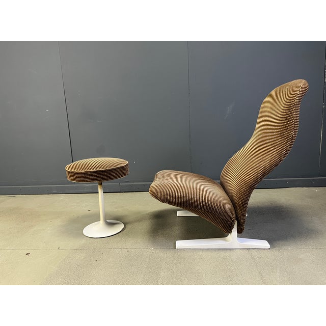 Brown Set of F784 Concorde Chair and Ottoman attributed to Pierre Paulin for Artifort, 1970s For Sale - Image 8 of 11