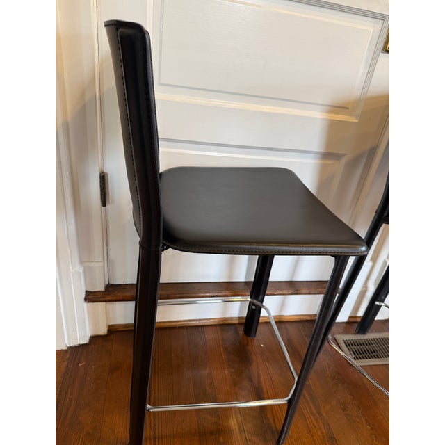 Contemporary Late 20th Century Italian Frag Black Leather Countertop Stools, Set of 3 For Sale - Image 3 of 13