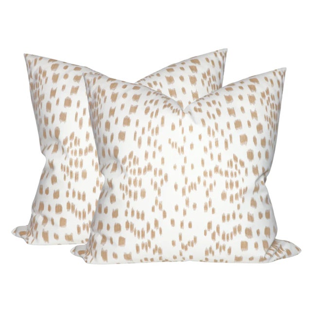 Modern Les Touches Pillow Cover in Sand, 20x20 Pillow For Sale - Image 3 of 4