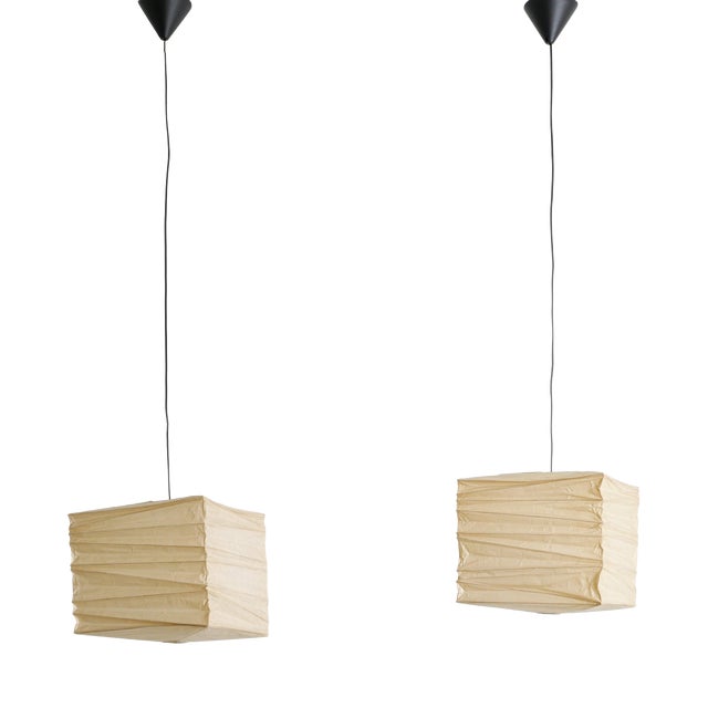 Mid-Century 33X Pendant Lamps by Isamu Noguchi for Ozeki & Co Ltd, 1970s, Set of 2 For Sale