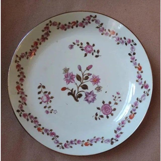 18th Century Chinese Export Porcelain Famille Rose Palette Low Bowl or Cake Plate For Sale - Image 4 of 11